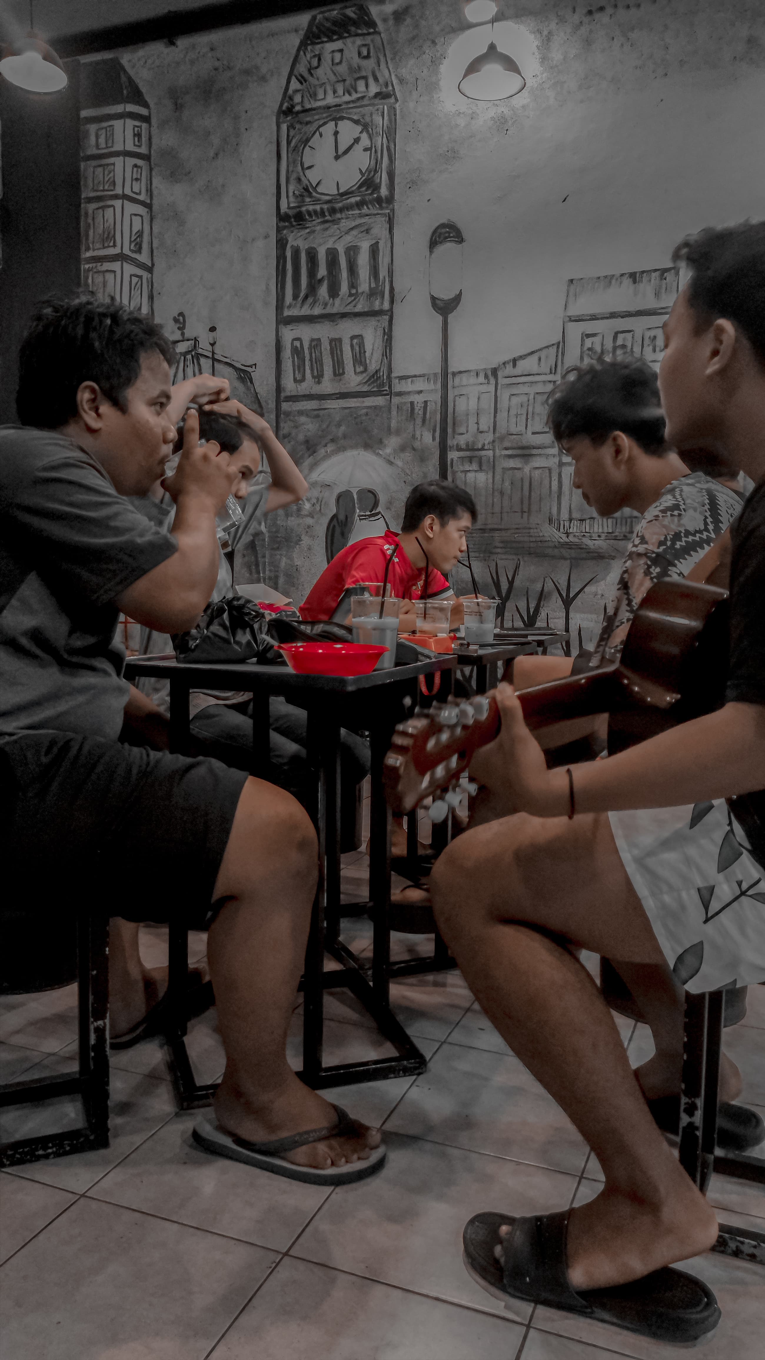Pelanggan setia berkumpul di Magis Coffee